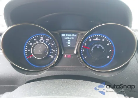 2013 Hyundai Genesis 2.0T z USA, uszkodzony, nr VIN KMHHT6KD8DU089985